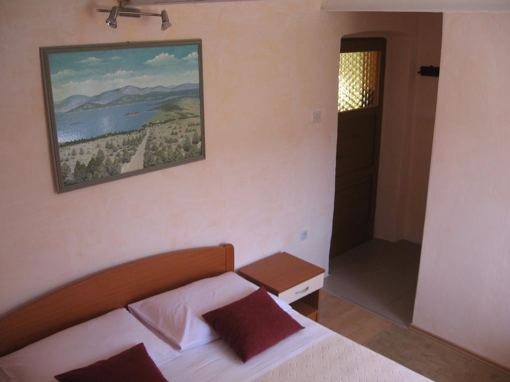 Apartments Darinka Skradin Phòng bức ảnh