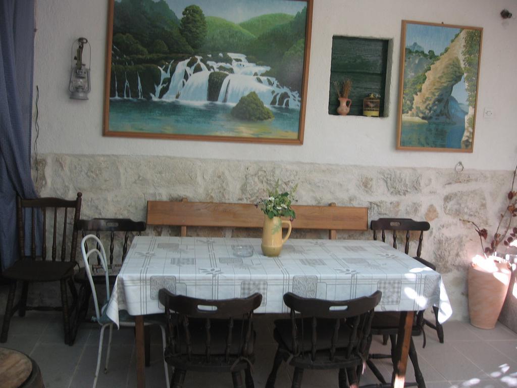Apartments Darinka Skradin Phòng bức ảnh